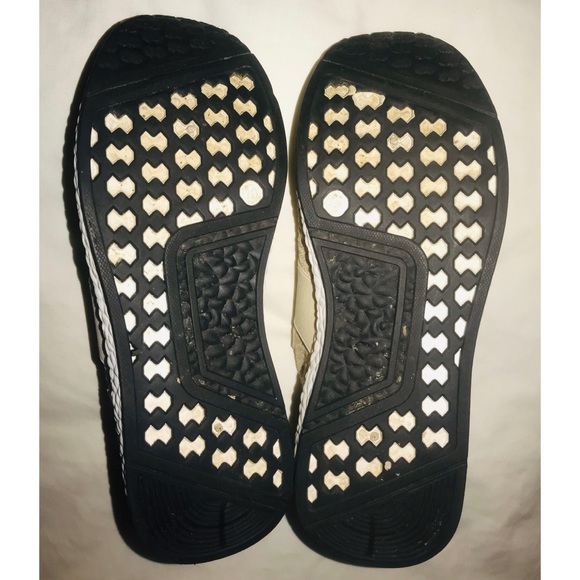 BEAUTIFUL USED WOMEN DBDK FASHION SNEAKERS - Picture 2 of 3